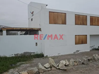 Venta De Casa Con Hermosa Vista Al Mar