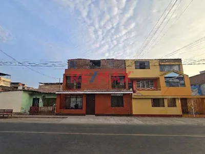 Venta Casa Como Terreno En Sjm - Zona C