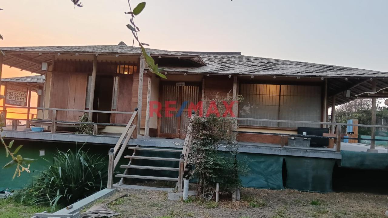 Casa En Venta En La Urb. Country Club 375M, Balneario Santa Rosa