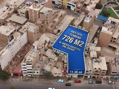 🚨 Venta De Amplio Terreno En Urb. Chicago — Zona Comercial