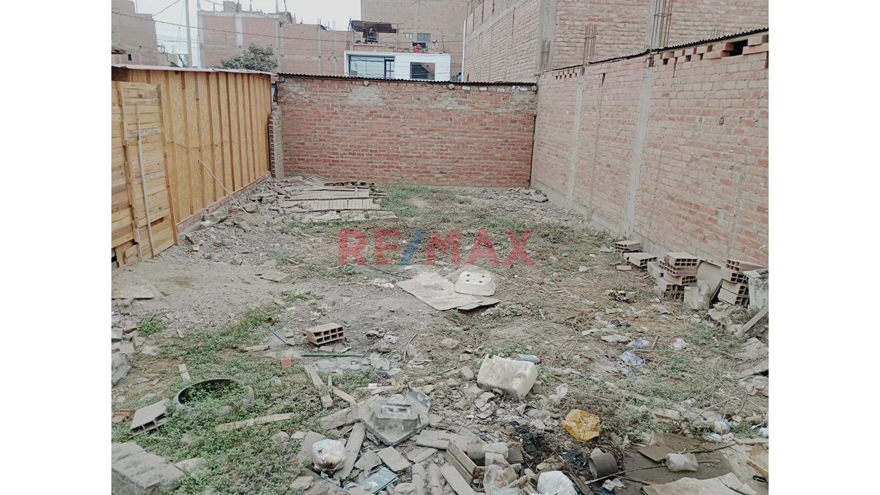 Vendo Estratégico Terreno De 122 M² En Puente Piedra: Excelente Conectividad