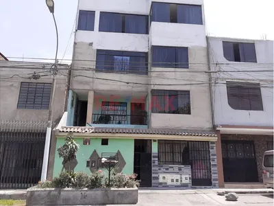 Se Vende Departamento Frente Al Parque En La Av. Gran Chimú - Zárate