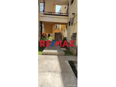 Venta De Departamento En 4To. Piso Urb. Monserrate