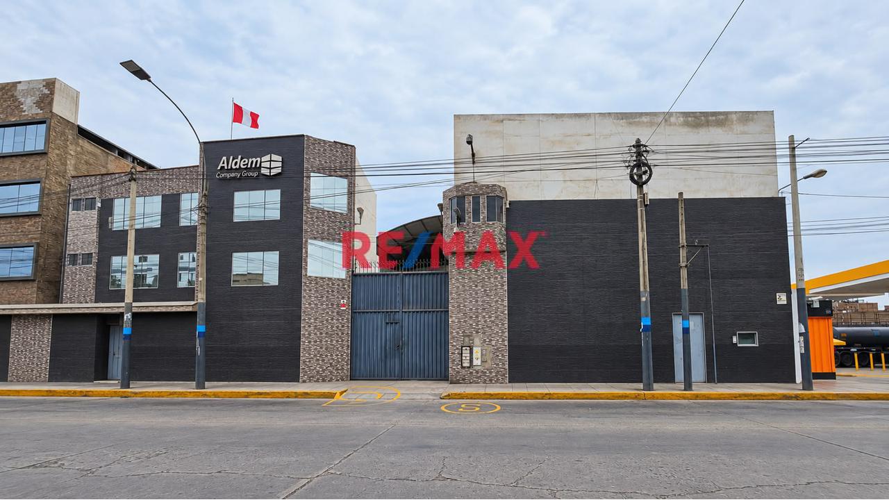 Amplio Local Industrial En Av. Quilca  – Callao