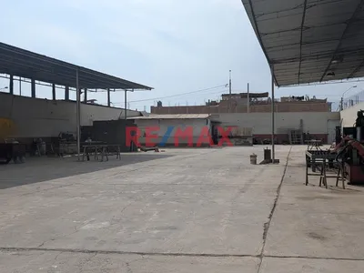 Venta De Local Comercial, Ideal Para Almacen En Carabayllo.