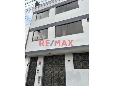 Alquiler Departamento En San Luis 3 Dormitorios Excelente Ubicación Buena Iluminación