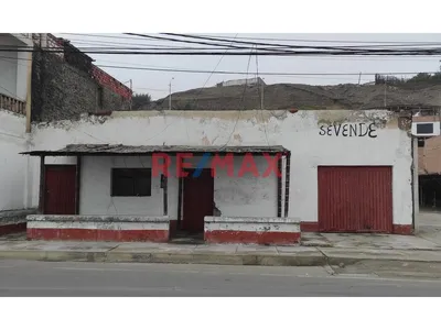 Venta De Casa Al Frente A La Playa Chorrilos En  Barranca