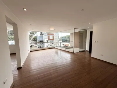 Venta de Departamento en Santiago de Surco - Lima 3 Dormitorios
