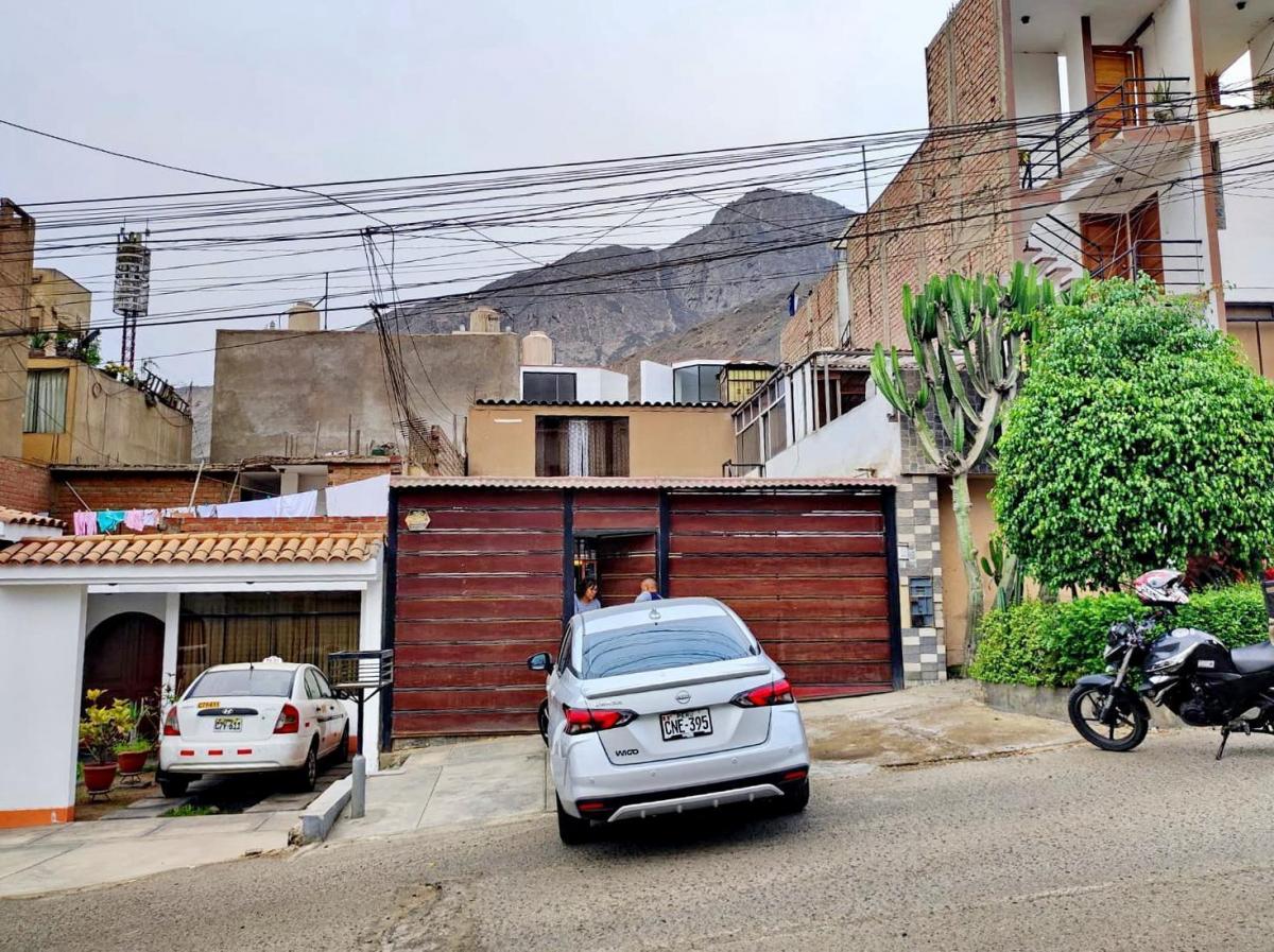 Venta de Casa en La Molina - Lima 5 Dormitorios 