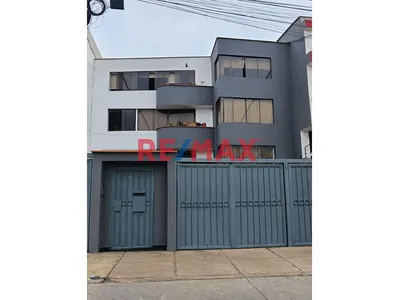 Departamento En Venta🏡 En Surco ¡Conectividad Y Comodidad En Un Solo Lugar!