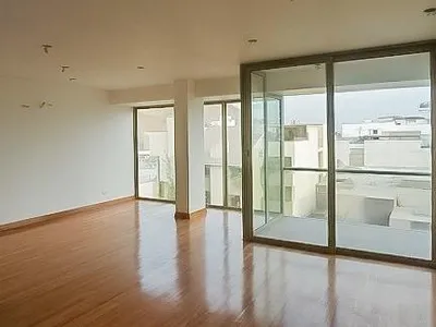 Venta de Departamento en Santiago de Surco - Lima 3 Dormitorios