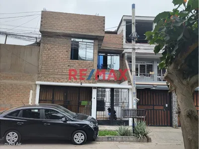 Venta Casa De 2 Pisos Mas Azotea En Los Olivos