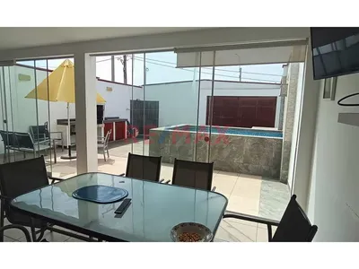 Casa En Venta En Playa Los Lobos! Segunda Fila, ¡A Pasos Del Mar!