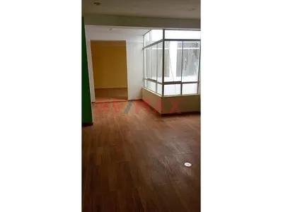 🏠 Habitaciones En Alquiler – Tercer Piso