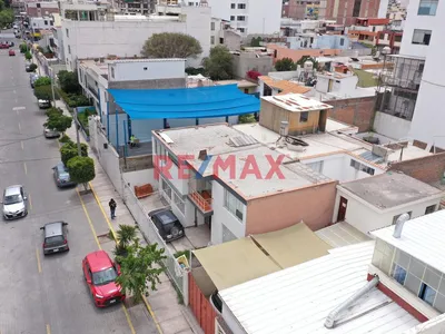Casa Comercial En Alquiler