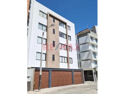 Exclusivo Departamento En Alquiler En 2Do Piso Con Vista A La Calle