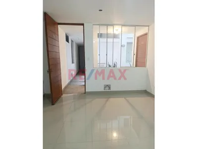 🏡✨ 1Er Piso • 80 M² • 2 Habitaciones • Patio • Lavandería • Cerca De La Estación Santa Rosa • San Juan De Lurigancho, 💰 Precio: Us$ 75,000