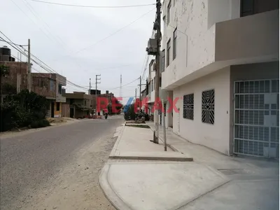 Oportunidad De Inversión!!! Se Vende Local Comercial En Esquina - La Esperanza - 104.69M2 - S/ 166,000
