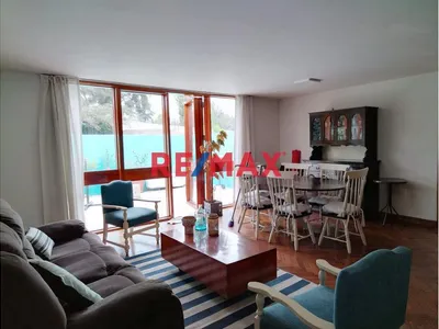 Vendo Dos Amplias Casas Como Un Solo Terreno Para Inversionistas En Selva Alegre