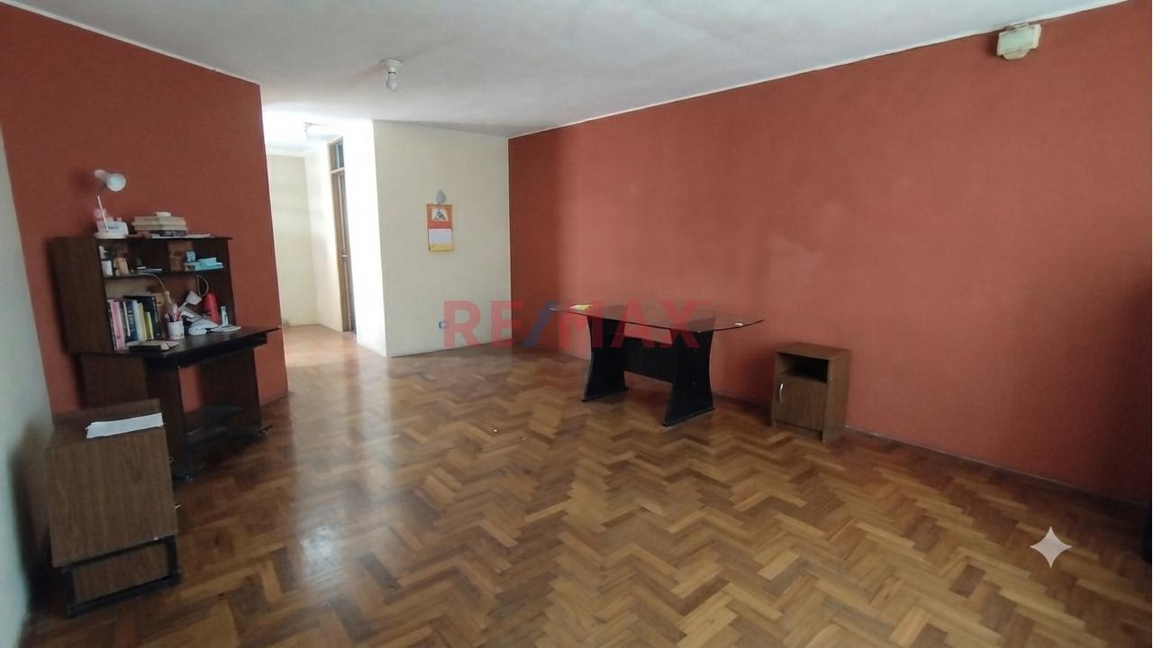Venta De Local Comercial 81M2 - 2Do Piso En Constructores La Molina