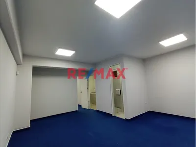 Oficina / Local En Alquiler En Centro Empresarial –🏢 Oficina 203 - Piura 60 M2
