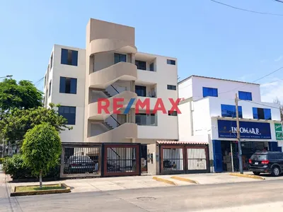 Amplio Departamento De 136 M² En San Miguel A Usd 138,000.00 + Usd 12,000.00 Cochera