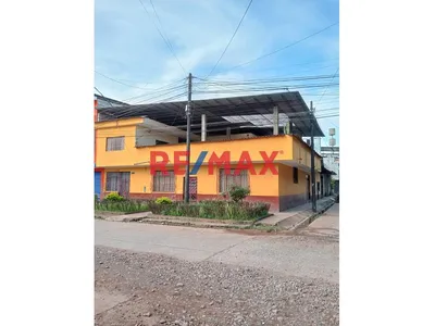 Se Vende Linda Y Amplia Casa En Esquina - Tingo Maria / Huánuco