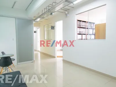 Oficina en alquiler · Santa Anita · 18 m²
