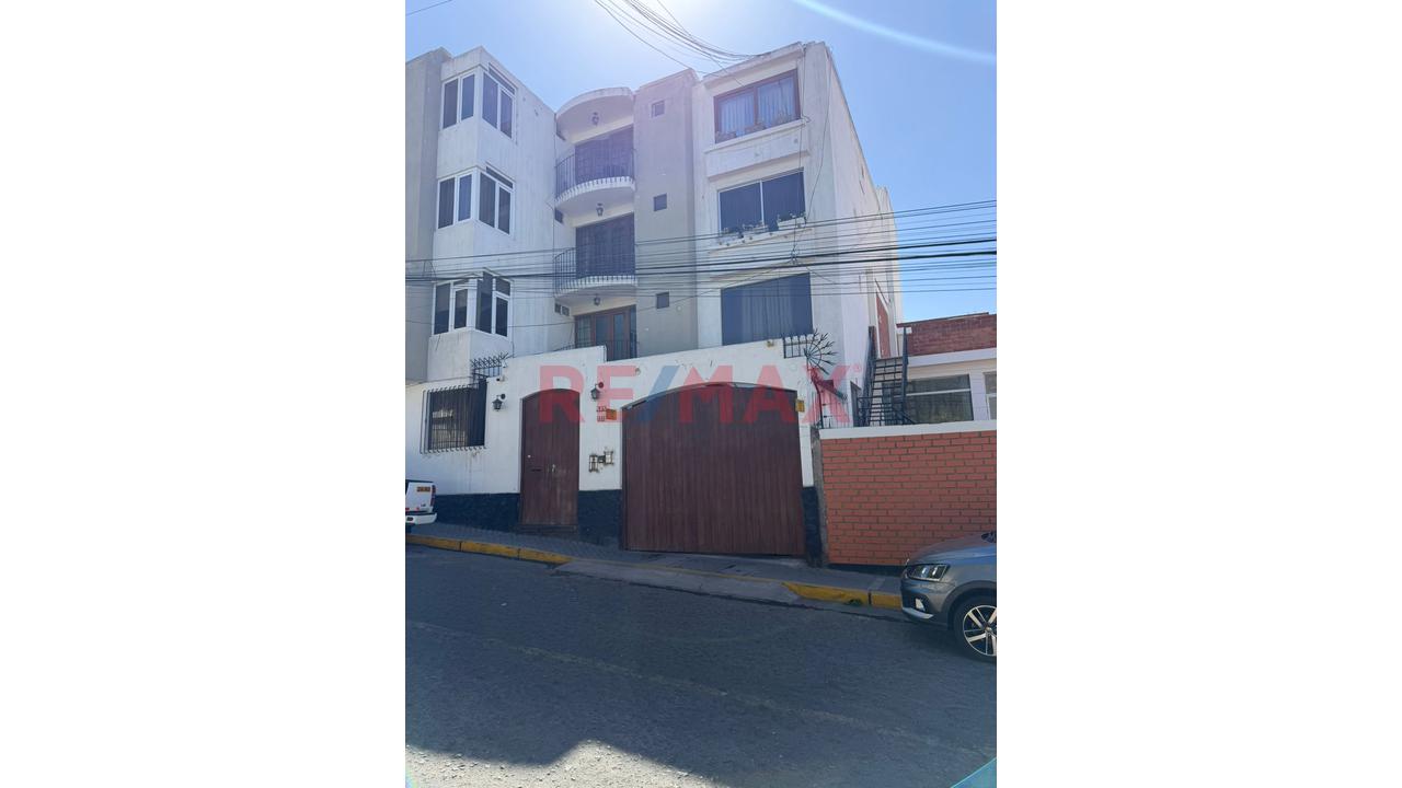 Departamento En Venta 4To Piso Cerca Al Club Internacional Yanahuara