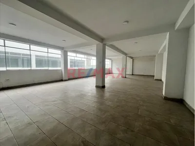 Alquiler De Local Industrial – 90 M² – San Luis