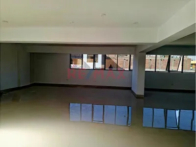 ¡Alquiler De Local Comercial De Estreno – San Luis!