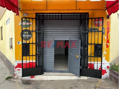 Alquilo Local Comercial Puerta A La Calle