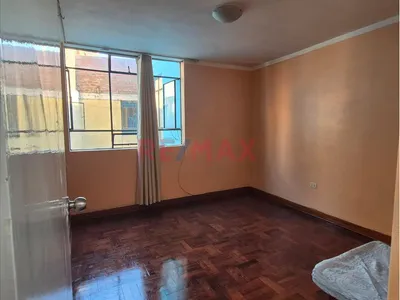Se Alquila Habitacion Para Estudiantes!!!