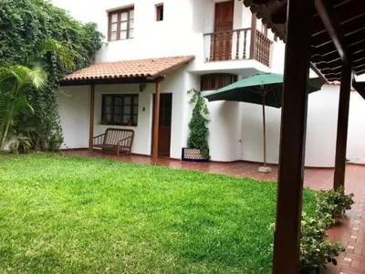 Venta de Casa en San Isidro - Lima 6 Dormitorios 