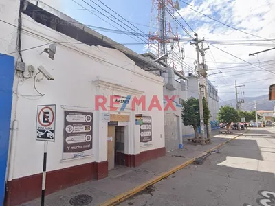 Local Comercial En 1Er Piso De 197 M² Con Una Excelente Ubicación