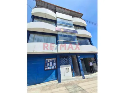 Vendo Amplio Local Comercial De 470M² En Vmt | 3 Pisos Mas Azotea