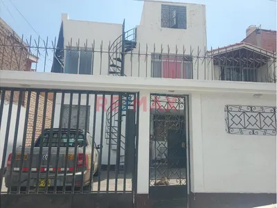 Casa En Venta En Zona Residencial Del Callao