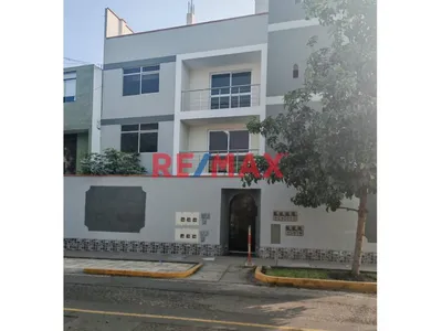 Departamento En Alquiler Matellini Chorrillos Frente A Parque