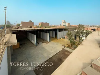 Venta de Local Comercial en Carabayllo - Lima 4 Dormitorios 