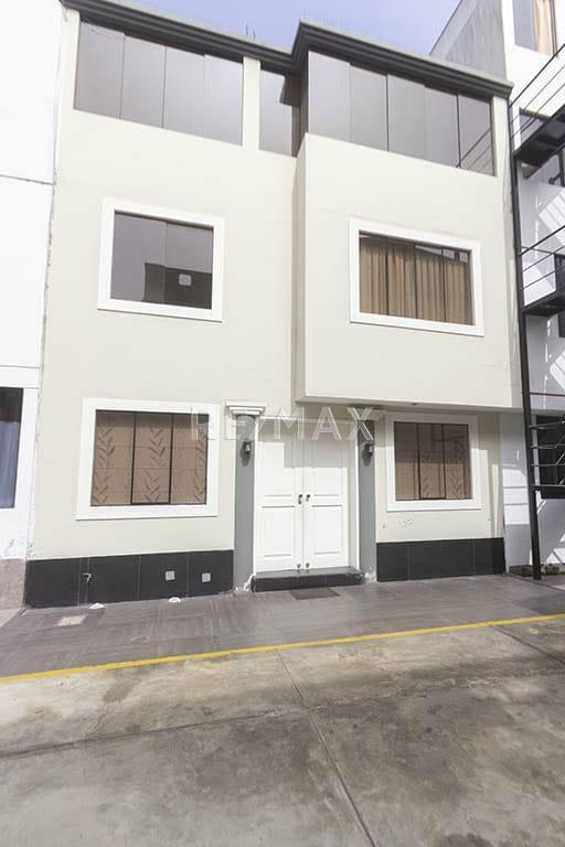 Venta de Departamento en Chorrillos - Lima 4 Dormitorios 