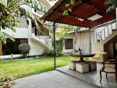 Venta de Casa en San Borja - Lima 14 Dormitorios