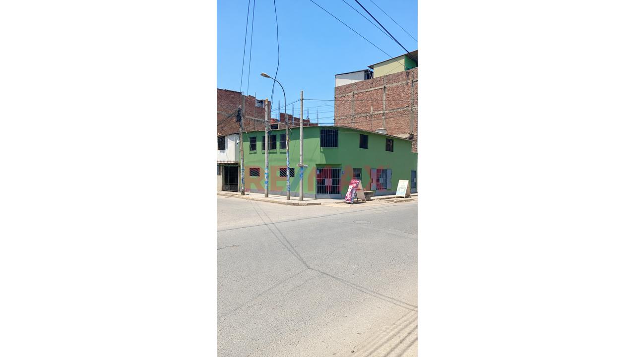 Venta De Casa En Esquina