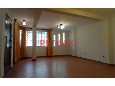 Amplio Departamento De 160 Mt Urbanización Alameda ,Callao