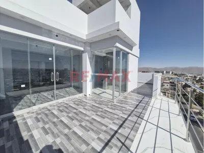 Alquiler De Oficina Comercial Con Terraza , Cerca Al Mall Aventura Porongoche