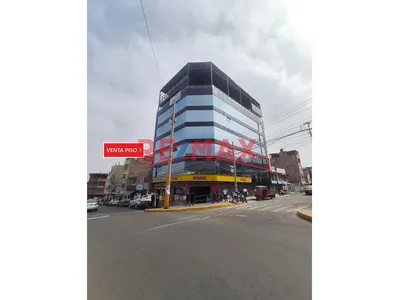 Vendo Local En Esquina Doble Frontis **Calle Union En Plaza De Armas Comas - Al Costado De La Muni De Comas