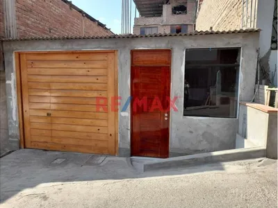 Venta de Casa en San Juan de Miraflores - Lima 4 Dormitorios 