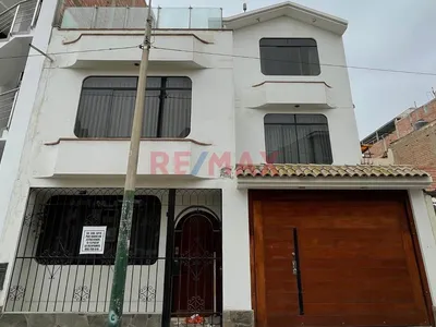 🏡 Casa Familiar De 3 Pisos En Surco – Urbanización Segura Y Tranquila