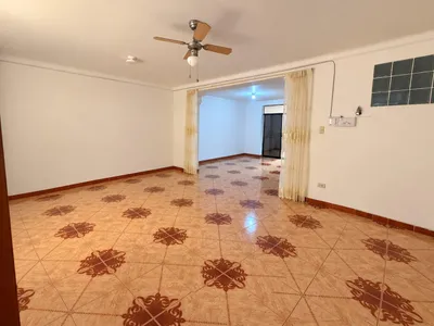 Casa de 101.5 m²: 6 dormitorios y 1 minidepartamento, para negocio o para vivir
