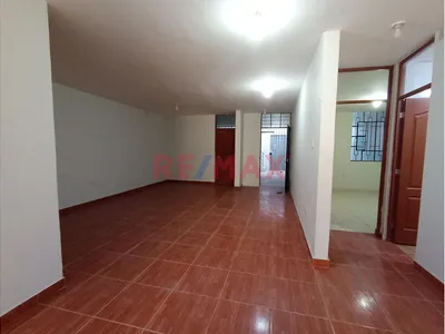 Alquiler De Departamento En 1Er Piso Con Cochera Urbanizacion El Bosque