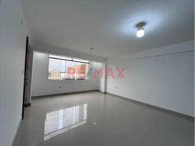 Venta De Departamento De Estreno , Amplio Funcional 3 Dormitorios A Pasos De Carlos Izaguirre Y 12 De Octubre Smp